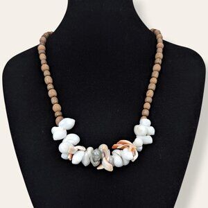 Vintage Wood Beaded Shell Necklace